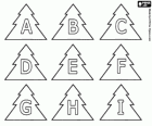 Χριστούγεννα Λατινική Αλφάβητο, με κεφαλαία γράμματα A-I σε ένα χριστουγεννιάτικο δέντρο